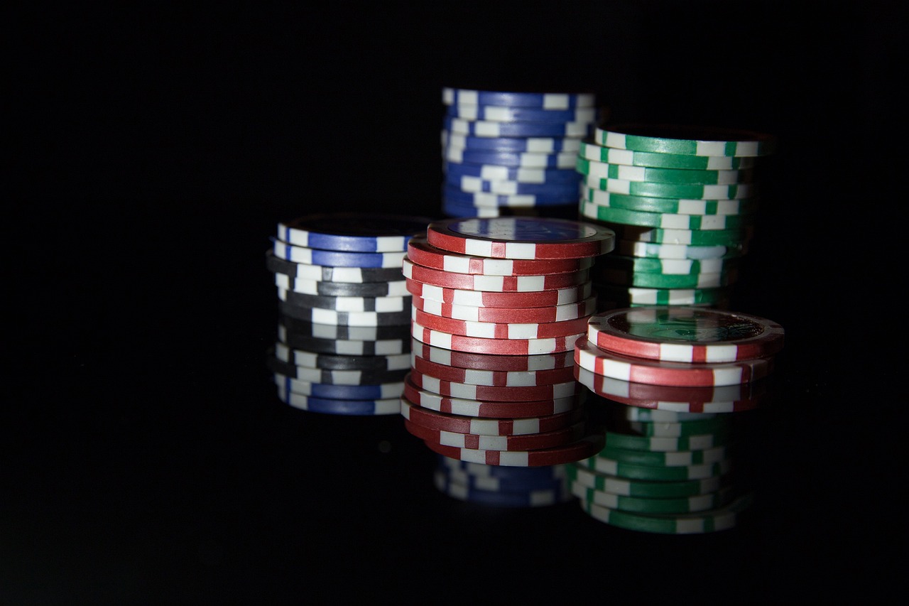Biggest Tips and Tricks That Will Get You Success at Poker Games